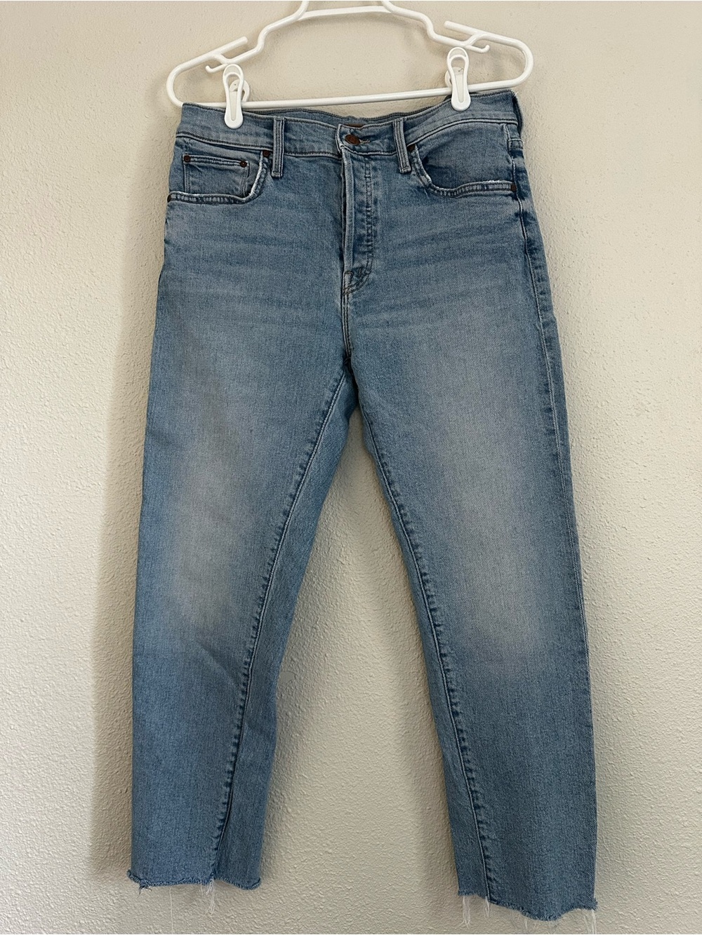 MOTHER Light Blue Cropped Straight-Leg Jeans “The Scrapper”